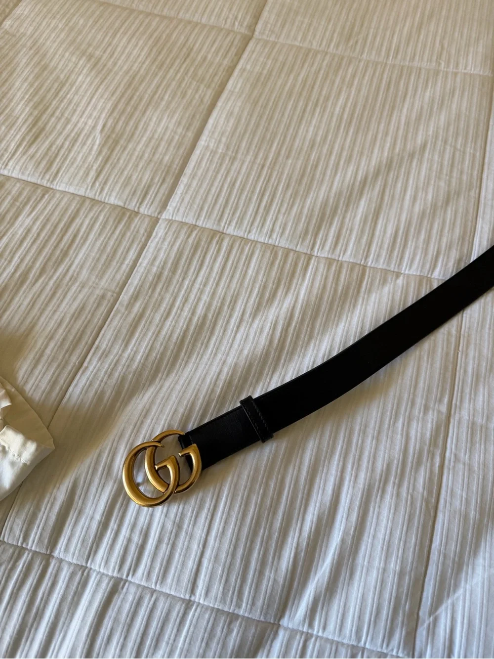 Gucci belt & Drawstring Dust Pouch